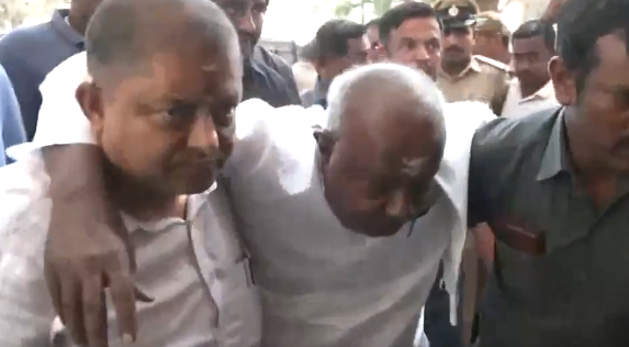 photo: Former PM and JD(S) president HD Deve Gowda 